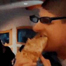 Eating Pizza GIF - Eating Pizza Pizza Time GIFs