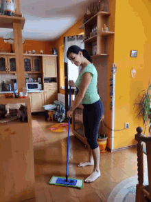 Cleaning Spin GIF - Cleaning Clean Spin GIFs