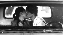 Beijo Na Boca GIF - Kiss Car GIFs