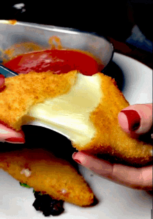 Fried Cheese Mozzarella GIF - Fried Cheese Mozzarella Cheesy GIFs