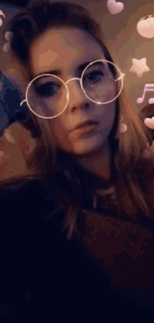 Shalyn Glasses GIF - Shalyn Glasses Selfie GIFs