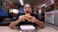 Joe Is Hungry Burger GIF - Joe Is Hungry Burger GIFs
