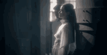 Lean On The Wall Couple GIF - Lean On The Wall Couple Coming GIFs