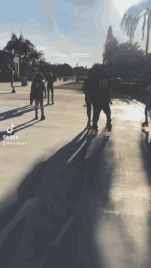 roller skating skate music syncronized skating girl guy skating