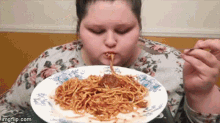 Amber Lynn Eating GIF - Amber Lynn Eating Spaghetti GIFs
