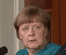 Merkel Irritiert GIF - Angela Merkel Kanzlerin Reaktion GIFs