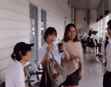 College Life Girl GIF - College Life Girl Friends GIFs