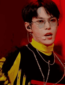 Stage Doyoung GIF - Stage Doyoung GIFs