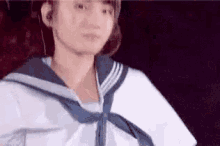 女子高生 可愛い 井上小百合  Sayuri Inoue 乃木坂46 アイドル GIF - Highschool Uniform Sayuri Inoue GIFs