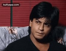 When Your Gf Starts Talking About Her Parents Frequently!.Gif GIF - When Your Gf Starts Talking About Her Parents Frequently! Shahrukh Khan Srk GIFs