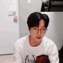 Great Guys Donghwi GIF - Great Guys Donghwi Smile GIFs