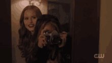 Riverdale Cheryl Blossom And Toni Topaz GIF - Riverdale Cheryl Blossom And Toni Topaz Camera GIFs