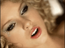 Taylor Swift Teardrops GIF - Taylor Swift Teardrops Teardrops On My Guitar GIFs