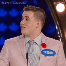 Clapping Taylor GIF - Clapping Taylor Family Feud Canada GIFs