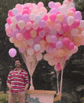Kartik Aaryan Balloons GIF - Kartik Aaryan Balloons Balloons Wala GIFs