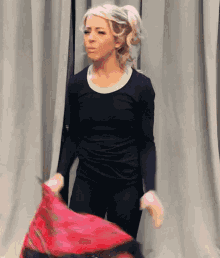 Lindsey Stirling New Dress GIF - Lindsey Stirling New Dress What GIFs