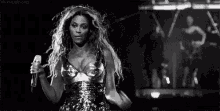 Performance GIF - Fierce Hair Flip Beyonce GIFs