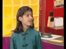 Kung Fu Kitchen Girl GIF - Kung Fu Kitchen Girl Talking GIFs