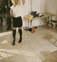 Content Saved Death Drop GIF - Content Saved Death Drop Dance GIFs