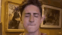 GIF