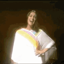 Glam 70s GIF - Glam 70s Reveal GIFs