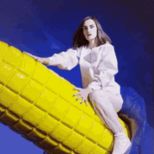 Yelle Completement Fou GIF - Yelle Completementfou GIFs