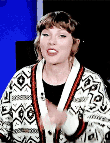 Taylor Swift GIF - Taylor Swift Pointing GIFs