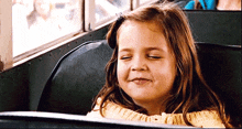 Bailee Madison Smiling GIF - Bailee Madison Smiling Daydreaming GIFs