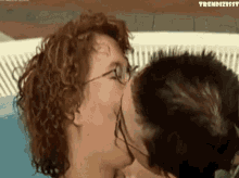 kissing-love.gif