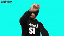 a man wearing a beanie and a sweatshirt that says si on it