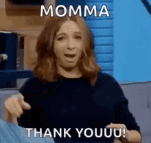 Momma Thank You GIF - Momma Thank You Blow Kiss GIFs