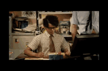 Moss Recieves His Books GIF - Moss Recieves His Books GIFs
