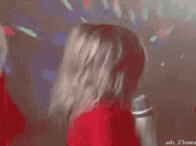 Hello There Funny Hair Set GIF - Hello There Funny Hair Set Little Girl Funny GIFs