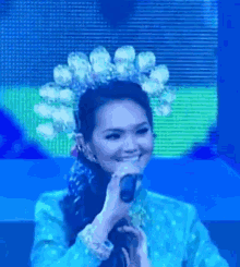 Siti Nurhaliza Bow Down GIF - Siti Nurhaliza Bow Down Respect GIFs