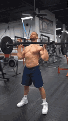 Weightlifting Beerbongjohn GIF - Weightlifting Beerbongjohn Workout GIFs
