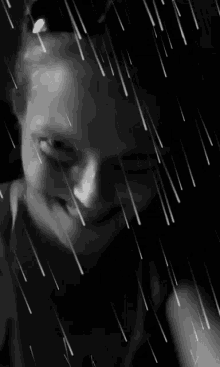 Della Creepy Smile GIF - Della Creepy Smile Rain GIFs
