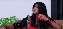 Shreyas Talpade In Saree Boy In Red Saree GIF - Shreyas Talpade In Saree Boy In Red Saree Paying Guests Crossdress GIFs