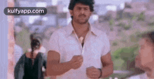 Confuse.Gif GIF - Confuse Prabhas Chatrapathi GIFs