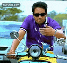 Funny Bike Ride.Gif GIF - Funny Bike Ride Santhanam Oru Kal Oru Kannadi GIFs