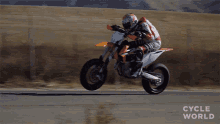 Willy Cycle World GIF