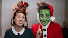 Christmas Outfit Grinch GIF - Christmas Outfit Grinch Cindy Lou Who GIFs