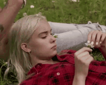 Couple Lady In Red GIF - Couple Lady In Red Relaxed GIFs