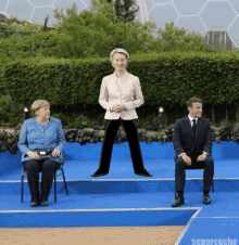 G7 Vonderleyen GIF - G7 Vonderleyen Macron GIFs
