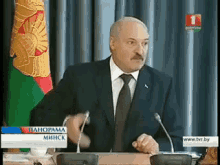 лукашенко бацька беларусь палец GIF - Lukashenko Belarus President Of Belarus GIFs