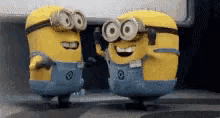 Minions Excited GIF - Minions Excited Screams GIFs