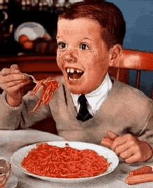 Eating Spaghetti GIF - Eating Spaghetti Hungry GIFs