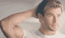 Chris Hemsworth Muscle GIF - Chris Hemsworth Muscle GIFs