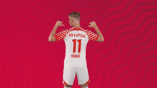 Pointing At My Back Timo Werner GIF - Pointing At My Back Timo Werner Rb Leipzig GIFs