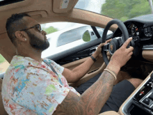 Luiz Gohara Driving GIF - Luiz Gohara Driving Fast GIFs