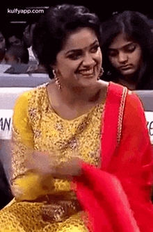 Clapping.Gif GIF - Clapping Keerthysuresh Happy GIFs